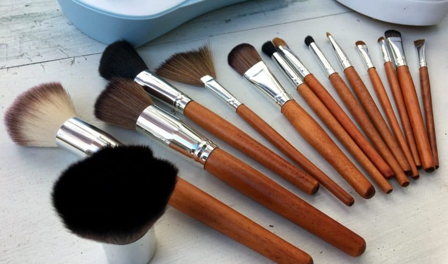 Vanity Planet makeup brushes
