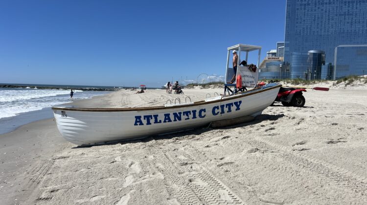 Top 10 Spots on the Atlantic City Boardwalk - relax on the beach