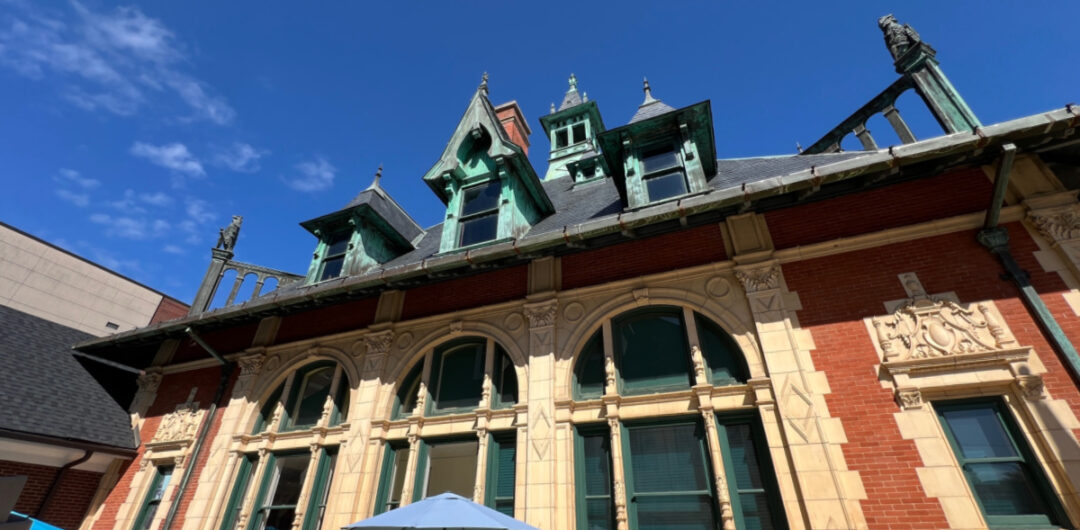 Things to Do in Clarksville, Tennessee - customs house museum exterior