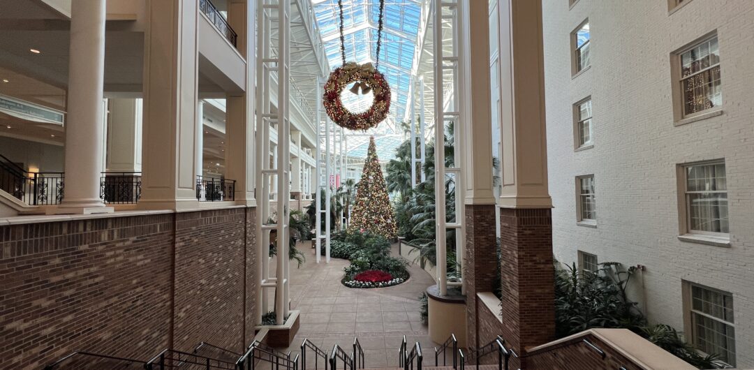 gaylord opryland at christmas - delta atrium christmas tree