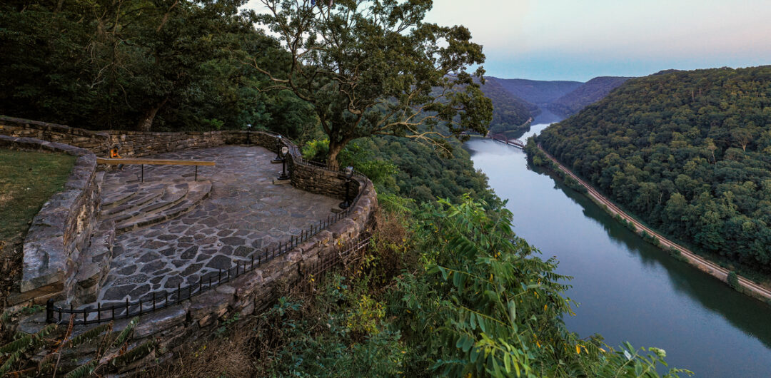 most beautiful places to visit in west virginia - hawks nest