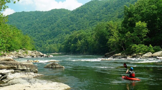 most beautiful places to visit in west virginia - new river kayaking