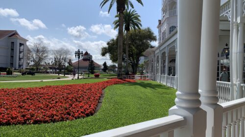 Perks of DVC Membership at Walt Disney World - grand floridian resort garden and lawn