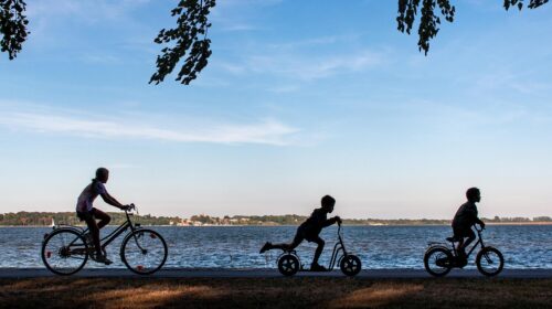 Must-Know Tips For A Fun Family Cycling Holiday - Family Biking by Water 4 Ways You Can Maintain Family Health