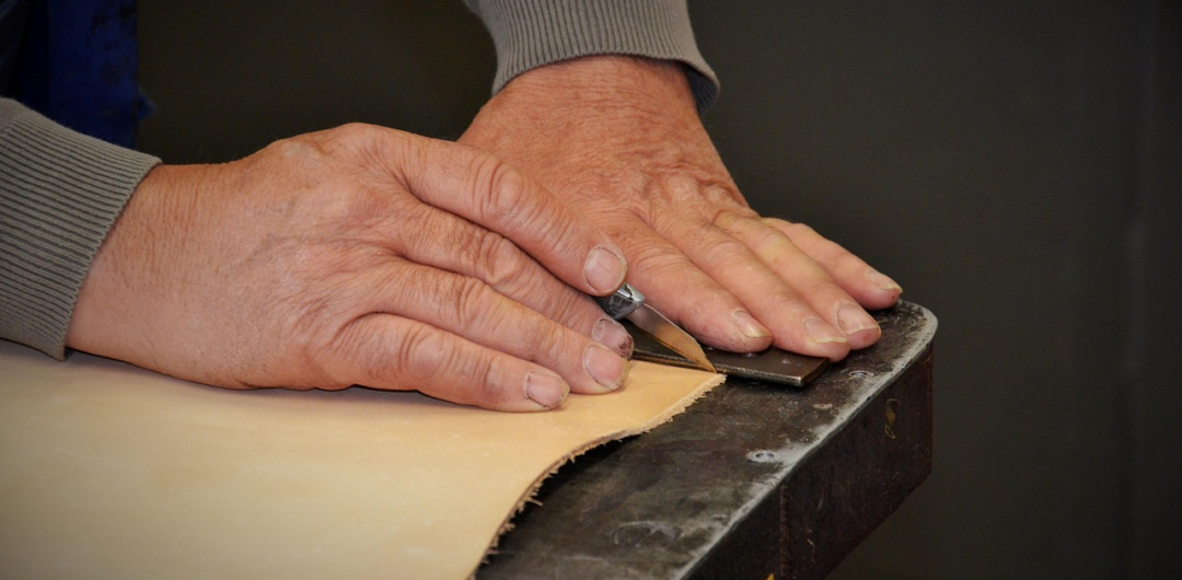 Make The Most of Your Next Travel Adventure! - Leather Workshop