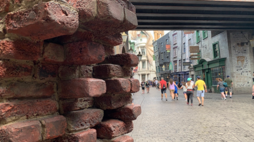 universal Orlando - diagon alley opened bricks