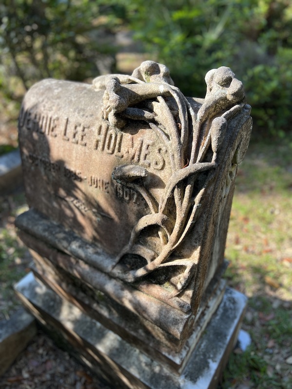 Bonaventure Cemetery: Exploring the Haunting Beauty of America's Most Beautiful Resting Place 3 Bonaventure Cemetery tombstone