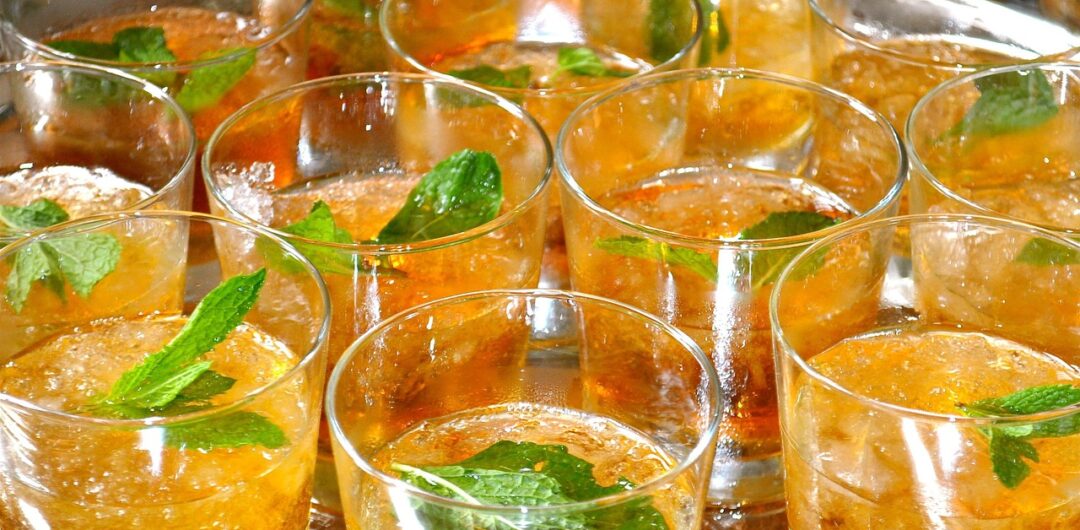 Classic Cocktails and the Events That Made Them Famous - Several Mint Juleps