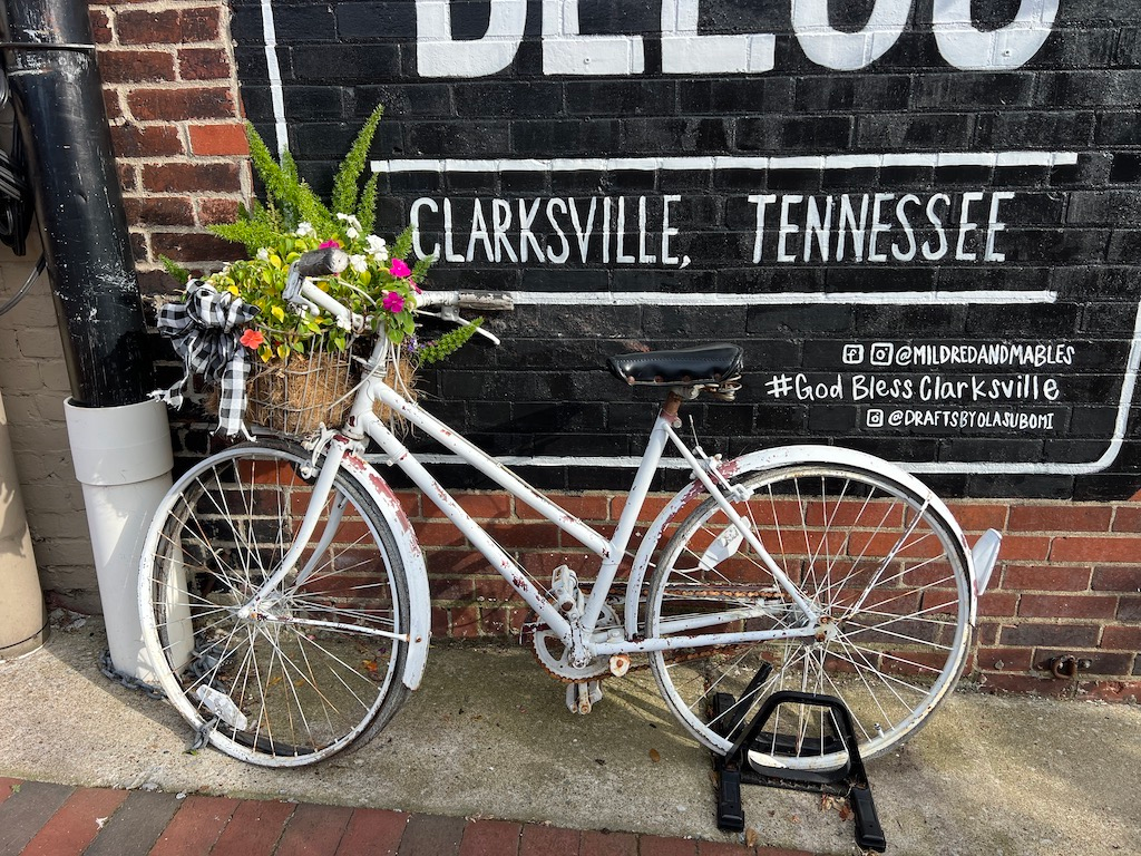 Beyond the Expected: 10 Surprising Treasures in Clarksville, Tennessee 1 Things to do in Clarksville - bike mural