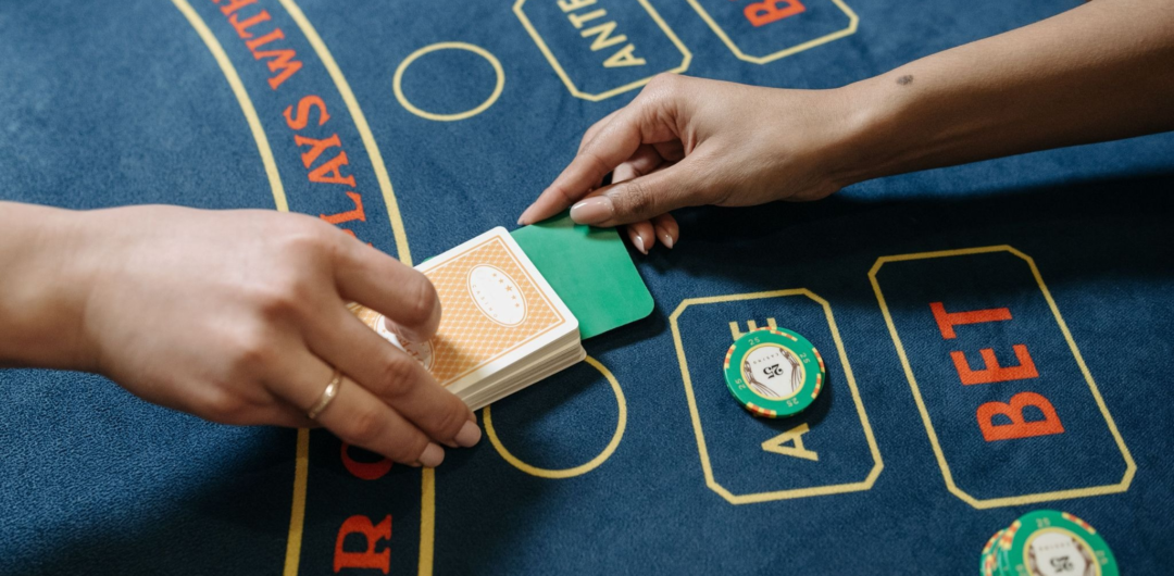 Six Factors That Determine Live Dealer Quality on Online Gaming Platforms 1 Six Factors That Determine Live Dealer Quality at Online Gaming Platform